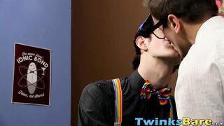 Nerdy twink Jasper Robinson blows 69 style before breeding