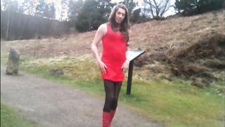 Tranny undressing in public