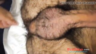 Bareback Webcam Amateur Takes on Hairy Hunk's Virgin Ass