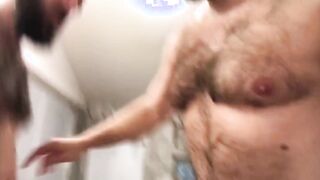 Beefy Muscle Daddy Sucks Off a Hairy Hunk