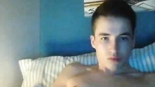 Twink's Amateur Webcam Masturbation Video