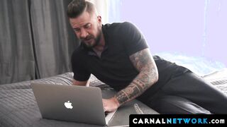 Muscular daddy Dolf Dietrich moans from Cole Blues massive dick in his ass